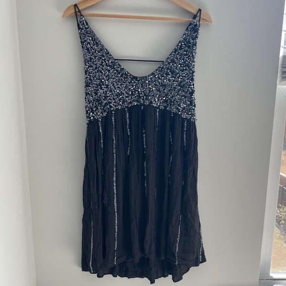 Free People Dresses & Skirts - New with tags!! Free People Black Sequin Mini Dress